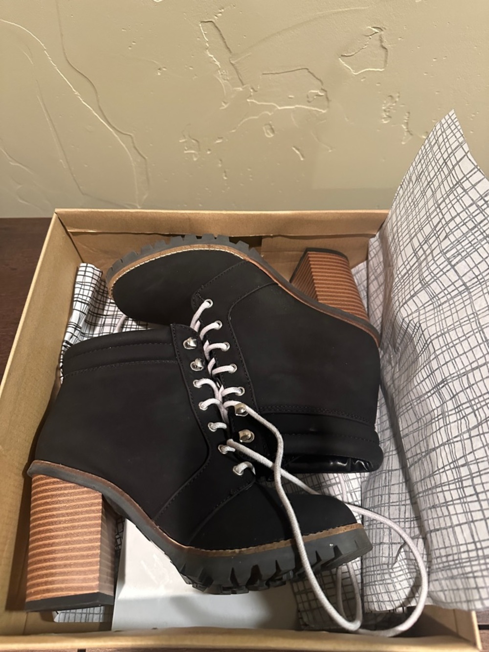 DV by Dolce Vita Black Lace-Up Lug Boots with White Laces - Picture 4 of 4